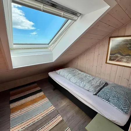 Holiday home Familiehytte Med Sjoutsikt Pa Idylliske Notteroy Tenvik