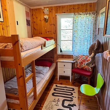 Familiehytte Med Sjoutsikt Pa Idylliske Notteroy Holiday home Tenvik